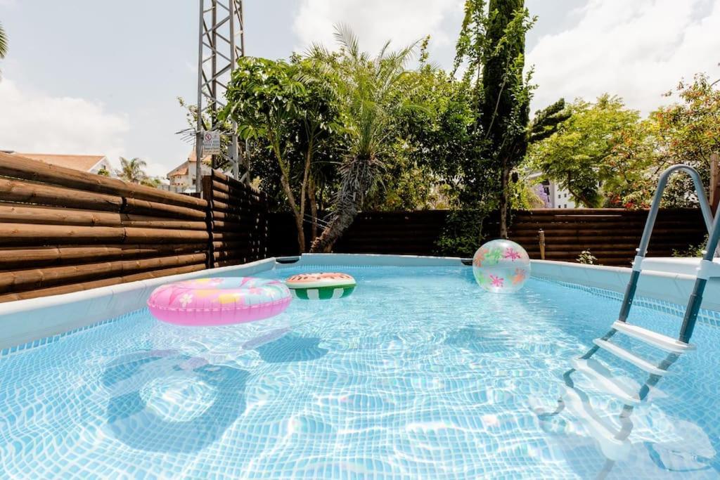 Apartmán Charming Unit With Pool And Great Amenities Rišon le-Cijon Exteriér fotografie