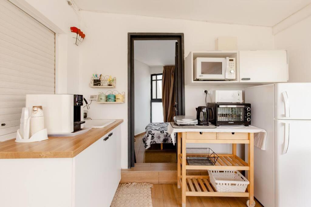 Apartmán Charming Unit With Pool And Great Amenities Rišon le-Cijon Exteriér fotografie